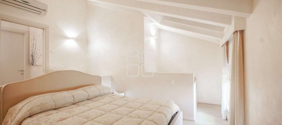 Penthouse T2 em Desenzano del Garda, Italy N.º 88145 12