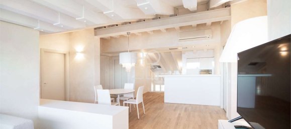 Penthouse T2 em Desenzano del Garda, Italy N.º 88145 7