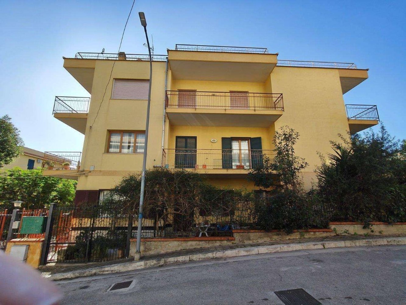 4 bedrooms Apartment in Bagheria, Italy No. 336820