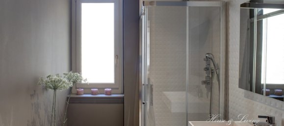 4 bedrooms Apartment in Turin, Italy No. 153945 11