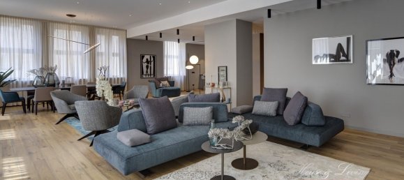 4 bedrooms Apartment in Turin, Italy No. 153945 5