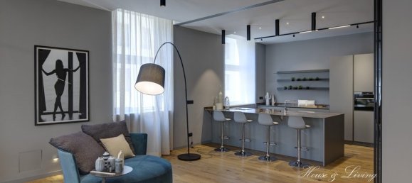 4 bedrooms Apartment in Turin, Italy No. 153945 13