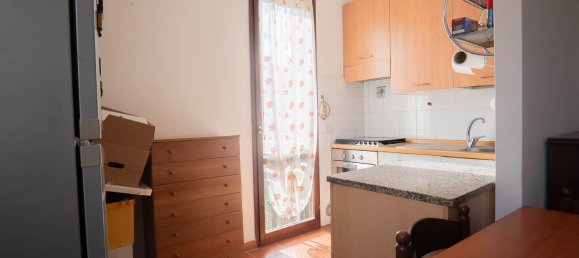 2 Schlafzimmer Wohnung in Campi Bisenzio, Italy, Nr. 359197 8