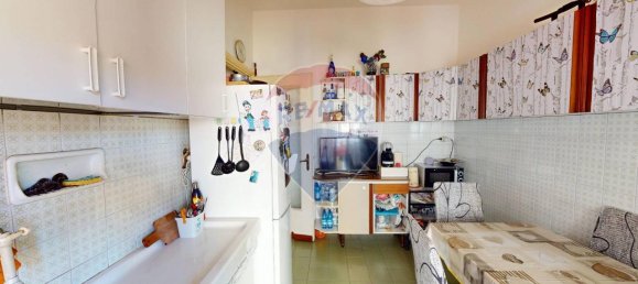5 rooms Apartment in Genoa, Italy No. 39794 6