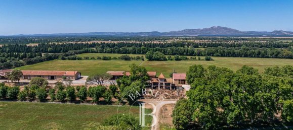 20 rooms Commercial property in Salon-de-Provence, France No. 279562 4