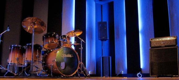 910m² Property in Elliniko, Greece No. 6868 4