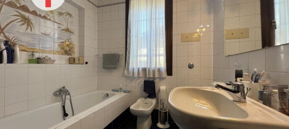 4 rooms Building in Curtarolo, Italy No. 235422 7