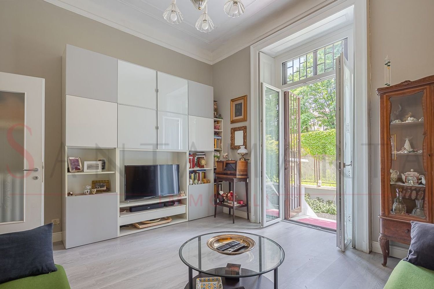 3 rooms Apartment in Milan, Italy No. 336922