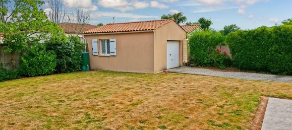 3 bedrooms House in Saint-Julien-des-Landes, France No. 277989 12