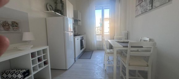 4 bedrooms Apartment in Florence, Italy No. 378061 8
