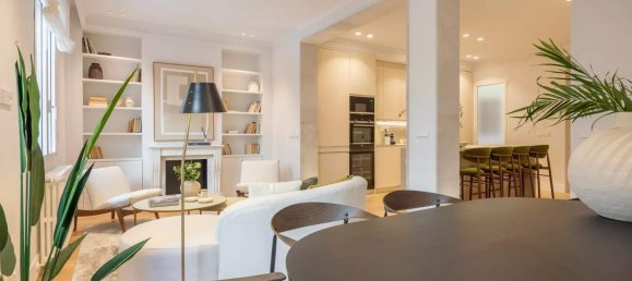 3 bedrooms Apartment in Madrid, Spain No. 77749 10