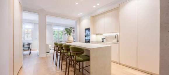 3 bedrooms Apartment in Madrid, Spain No. 77749 11