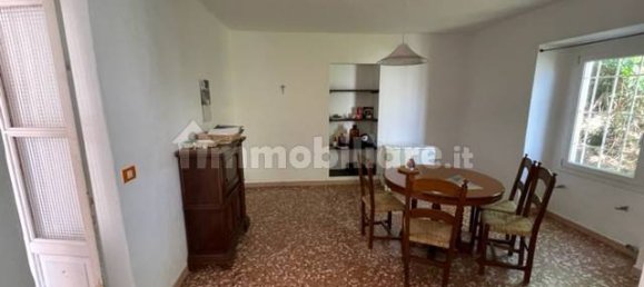 3 Schlafzimmer Villa in Verbania, Italy, Nr. 177010 18
