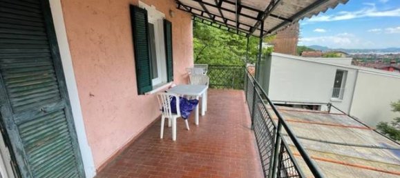 3 Schlafzimmer Villa in Verbania, Italy, Nr. 177010 11