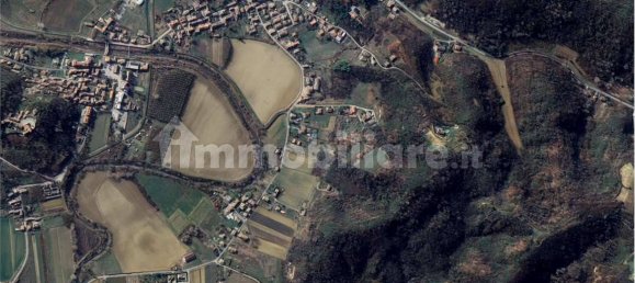 5 rooms Apartment in Incisa Scapaccino, Italy No. 16368 5