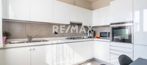 Apartamento de 2 dormitorios en Limbiate, Italy No. 337471 6