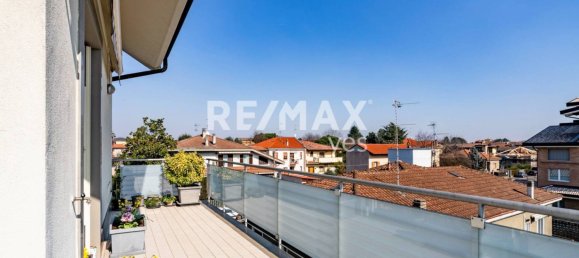 Apartamento de 2 dormitorios en Limbiate, Italy No. 337471 10