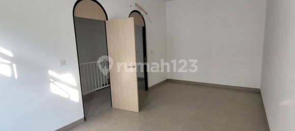 3 bedrooms House in Kalideres, Indonesia No. 1998 49