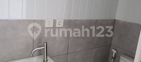 3 bedrooms House in Kalideres, Indonesia No. 1998 41