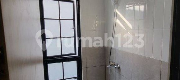 3 bedrooms House in Kalideres, Indonesia No. 1998 20