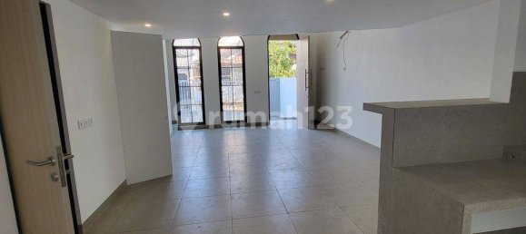 3 bedrooms House in Kalideres, Indonesia No. 1998 36