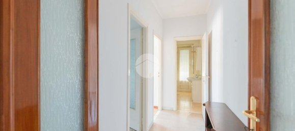 3 bedrooms Apartment in Rome, Italy No. 375939 8