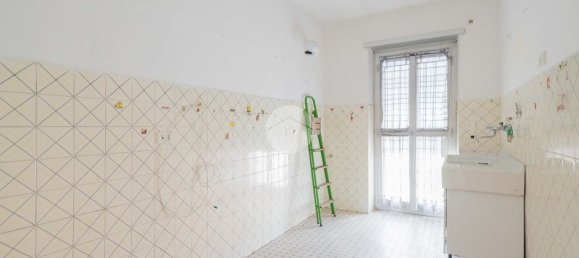 3 bedrooms Apartment in Rome, Italy No. 375939 11