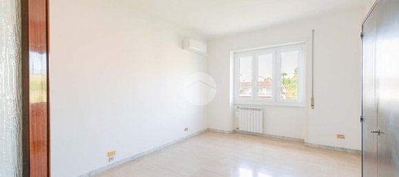 3 bedrooms Apartment in Rome, Italy No. 375939 14