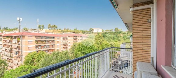 3 bedrooms Apartment in Rome, Italy No. 375939 22