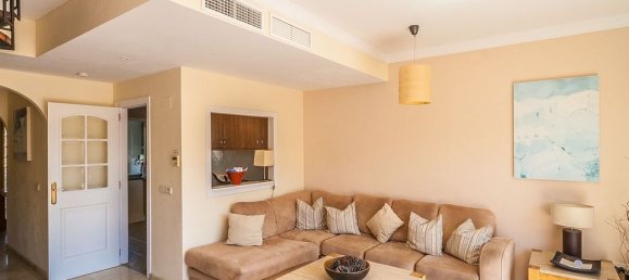 2 bedrooms Penthouse in Marbella, Spain No. 181066 9