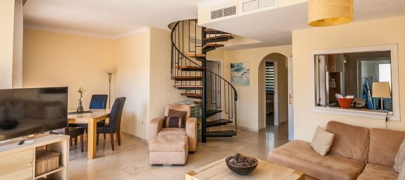 2 bedrooms Penthouse in Marbella, Spain No. 181066 2