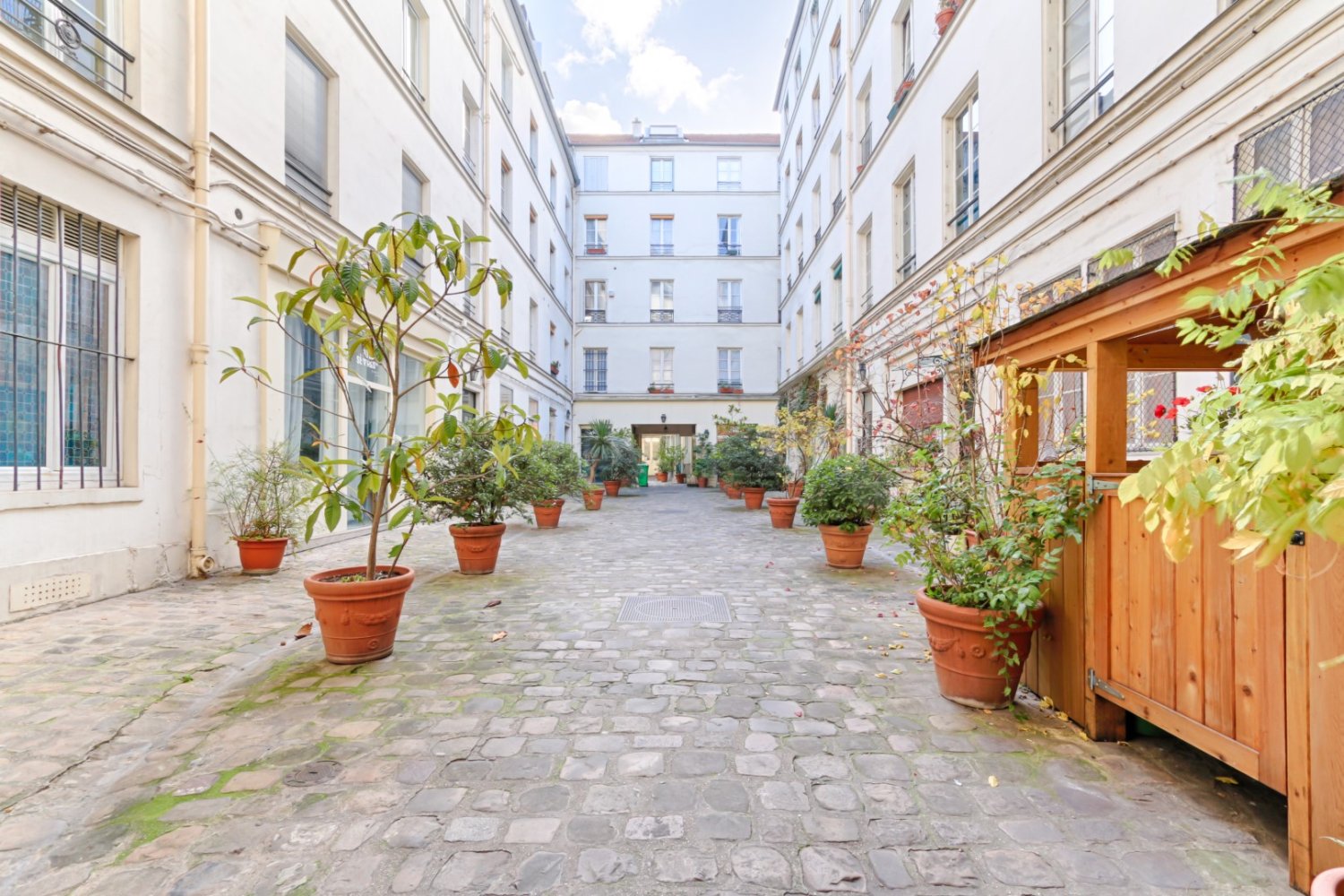 1 bedroom Apartment in Paris, France No. 347377