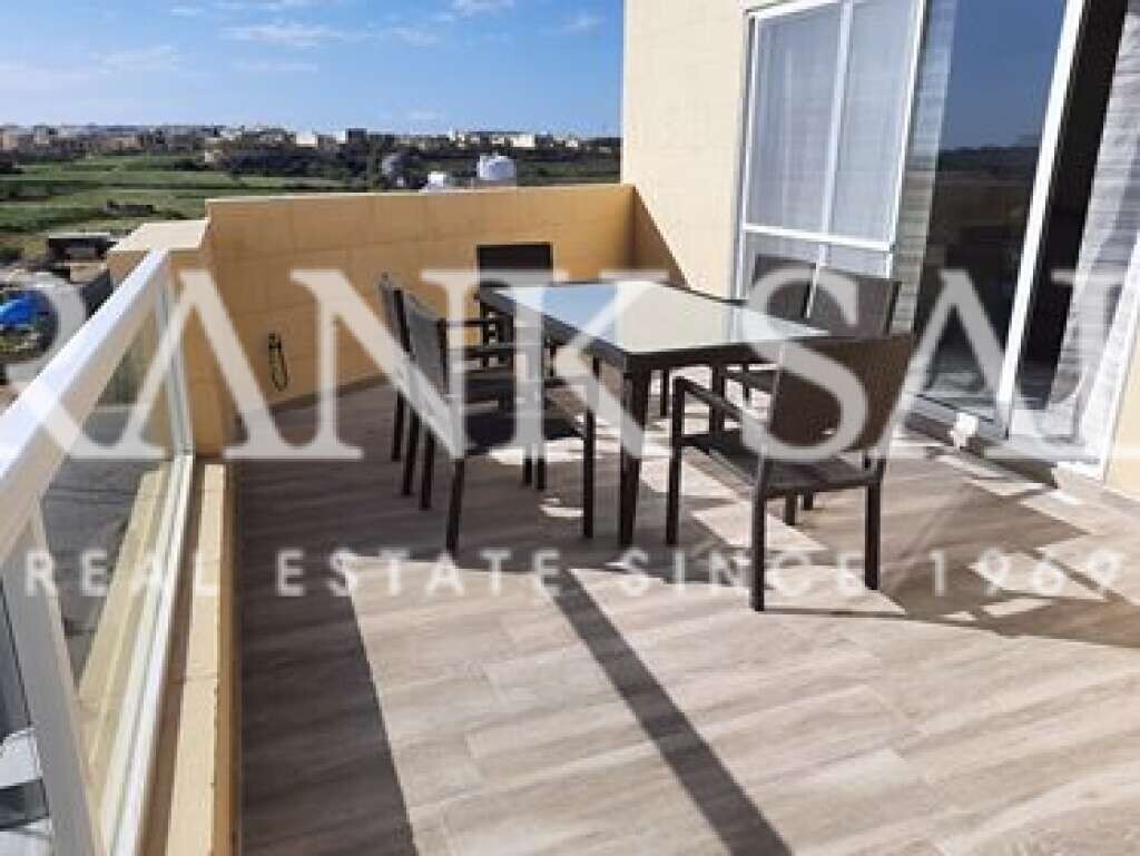 2 غرف نوم بانتهاوس في Xewkija, Malta رقم 5733