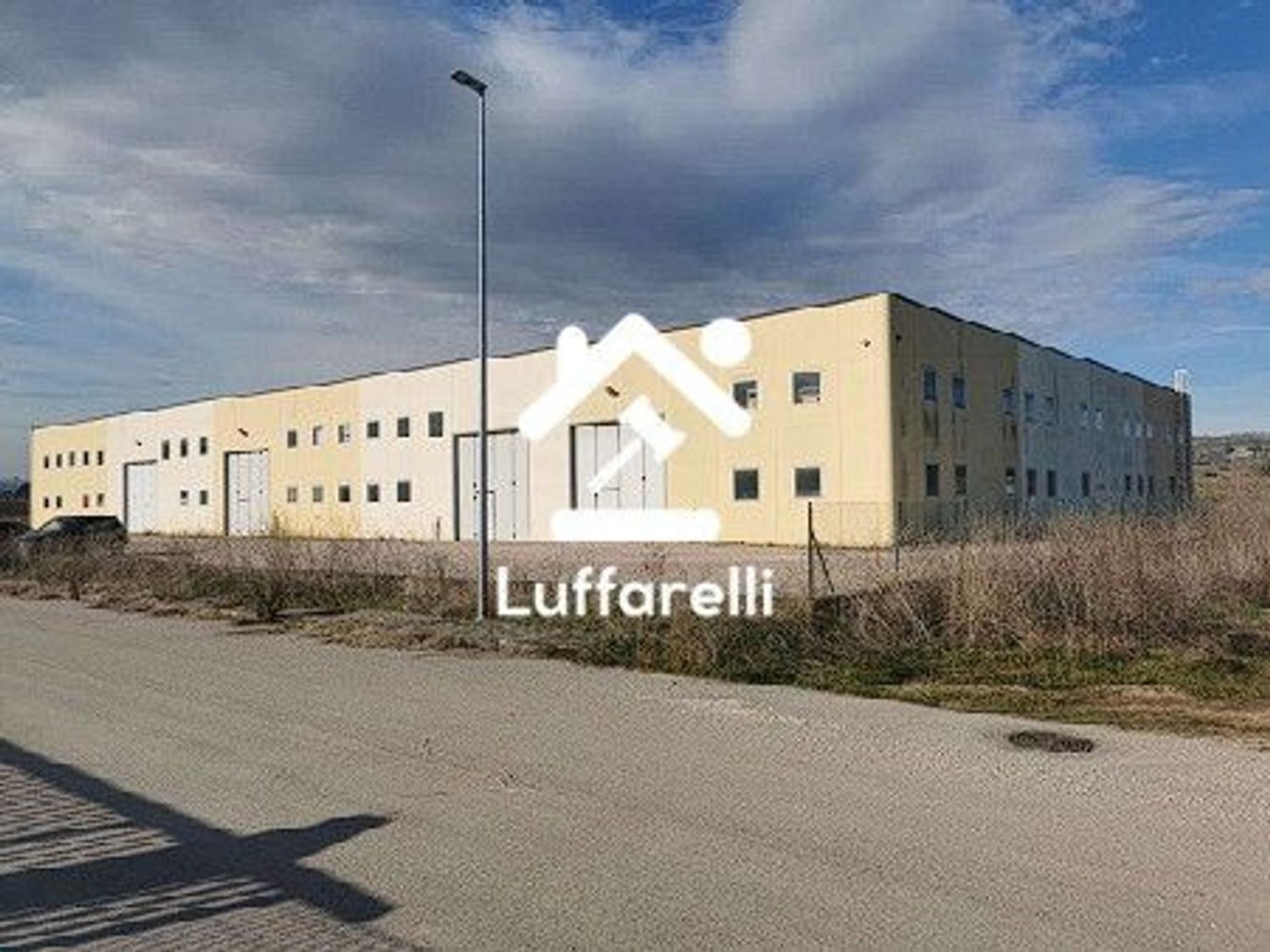 Lagerhaus in Marsciano, Italy 333m², Nr. 42136
