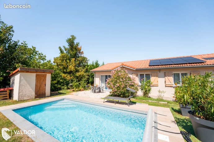 Casa de 3 dormitorios en Romaneche-Thorins, France No. 358959