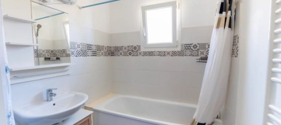 Casa de 3 dormitorios en Romaneche-Thorins, France No. 358959 8