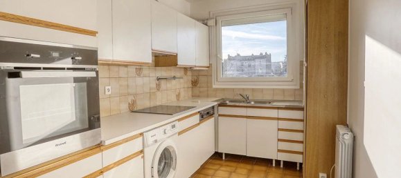 3 bedrooms Apartment in Garches, France No. 131193 9