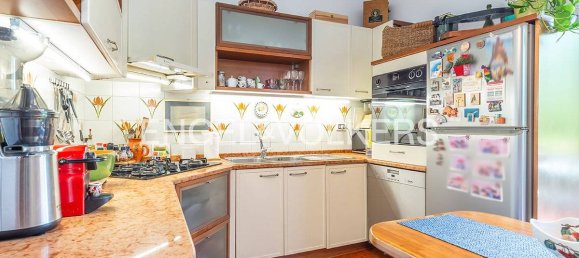 2 bedrooms Apartment in Rome, Italy No. 109165 6