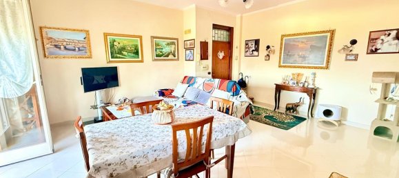 Квартира с 3 комнатами в Неаполь, Италия № 125280 6