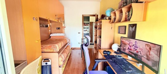 Квартира с 3 комнатами в Неаполь, Италия № 125280 16