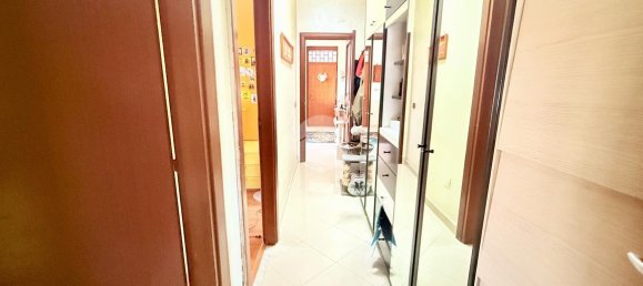 Квартира с 3 комнатами в Неаполь, Италия № 125280 13