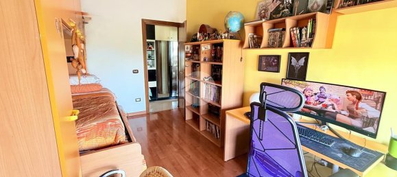 Квартира с 3 комнатами в Неаполь, Италия № 125280 17