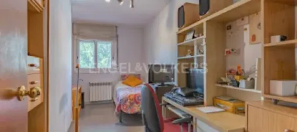 4 bedrooms Apartment in Terrassa, Spain No. 174902 3