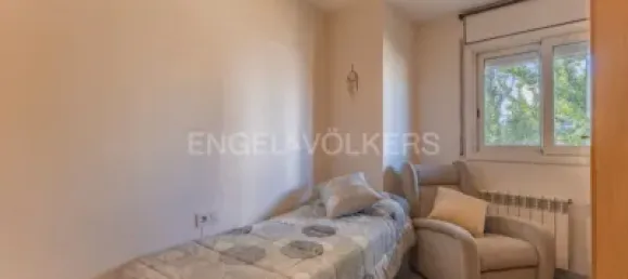 4 bedrooms Apartment in Terrassa, Spain No. 174902 2