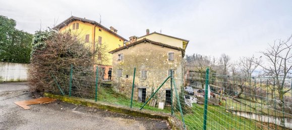 3 rooms House in Serramazzoni, Italy No. 150995 6
