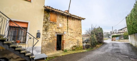 3 rooms House in Serramazzoni, Italy No. 150995 5