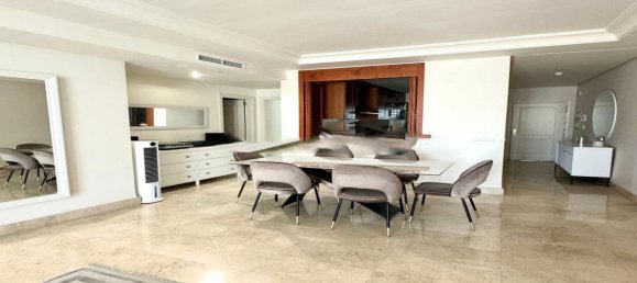 Apartamento de 2 dormitorios en Marbella, Spain No. 127040 8