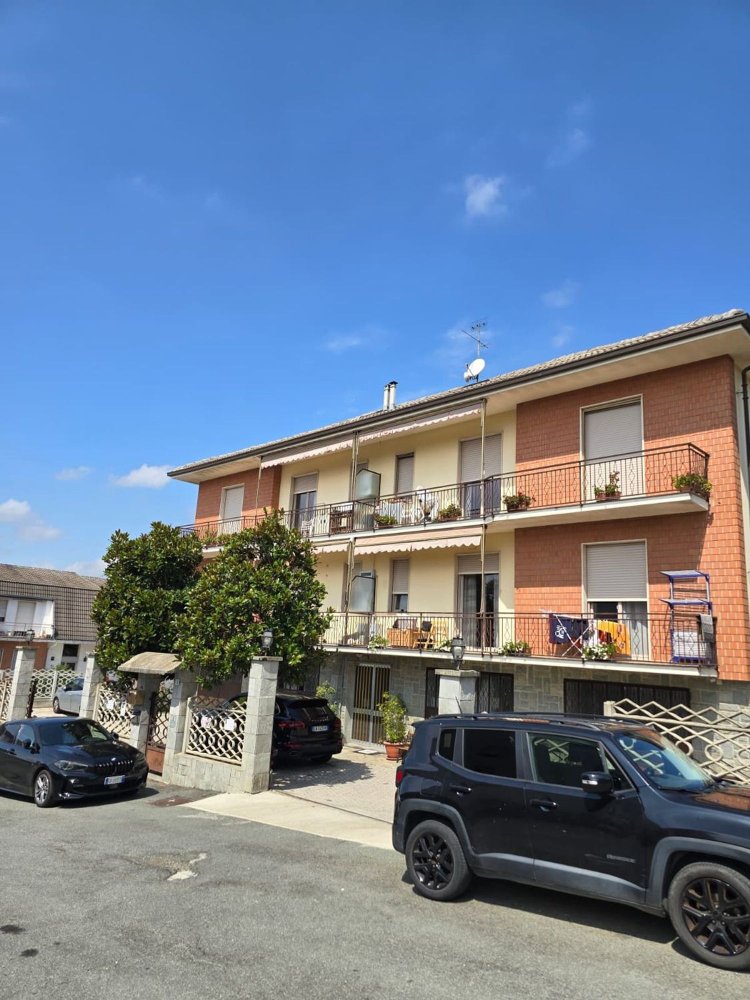 Квартира с 4 спальнями в Акви Терме, Италия № 318775