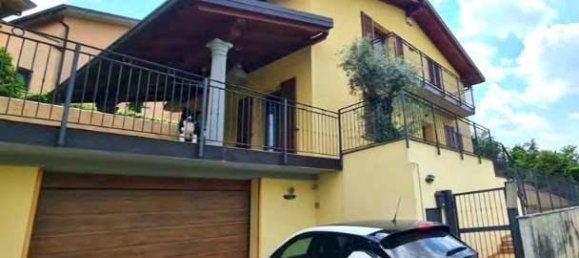 Вилла с 5 комнатами в Бривьо, Италия № 260207 13