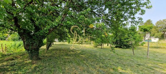 Земельный участок 1060м² в Шампиньи-сюр-Вёд, Франция № 69025 6